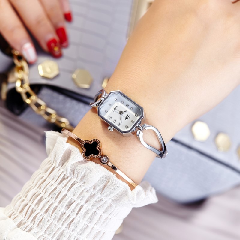 新款式品牌韩版学生时尚手表 女款钢带手镯手链女士时装石英表