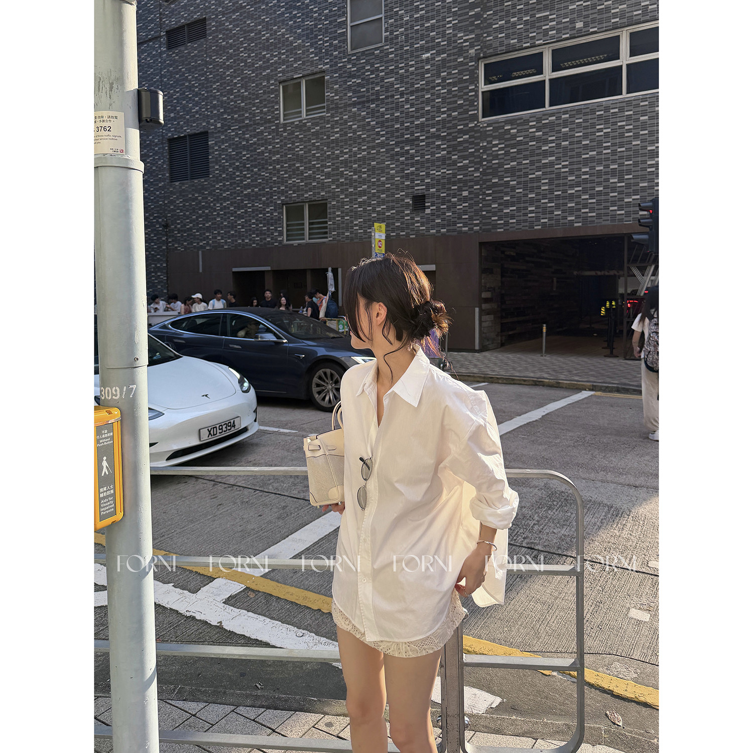 简约廓形白衬衫/蕾丝半裙套装图片