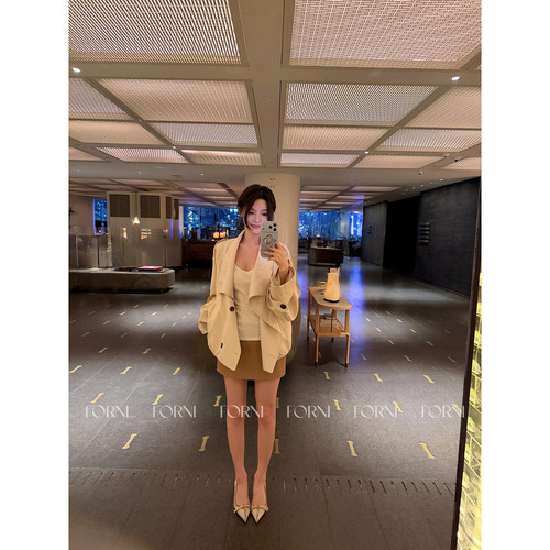 漏斗领双排扣莱赛尔棉风衣短外套