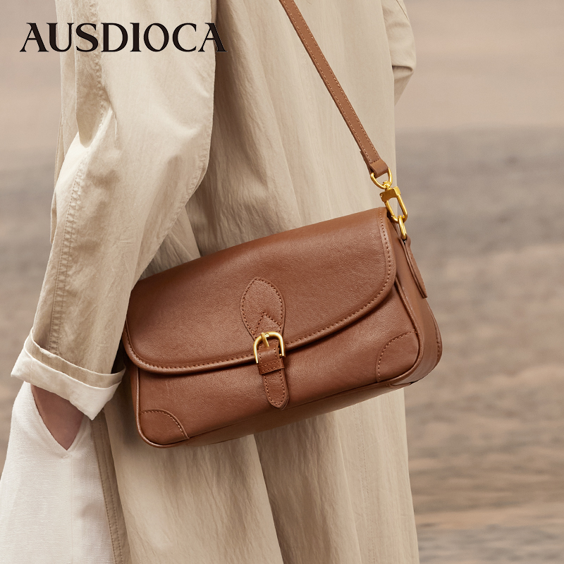 真皮小方包女2025新款时尚高级感