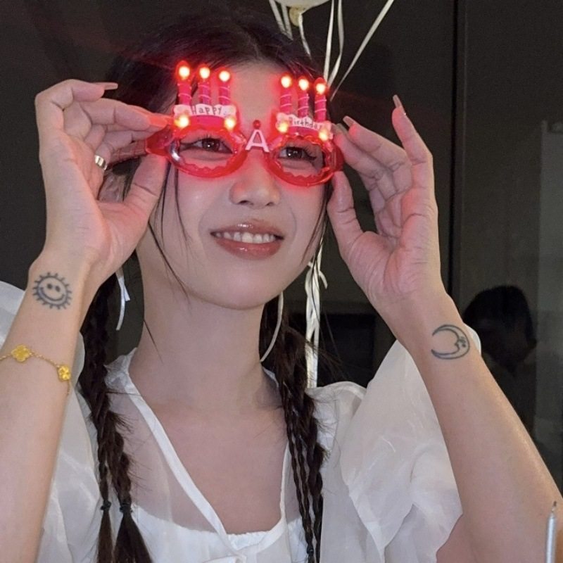 ins韩风公主会发光的生日眼镜皇冠铝膜气球氛围儿童宝宝派对布置