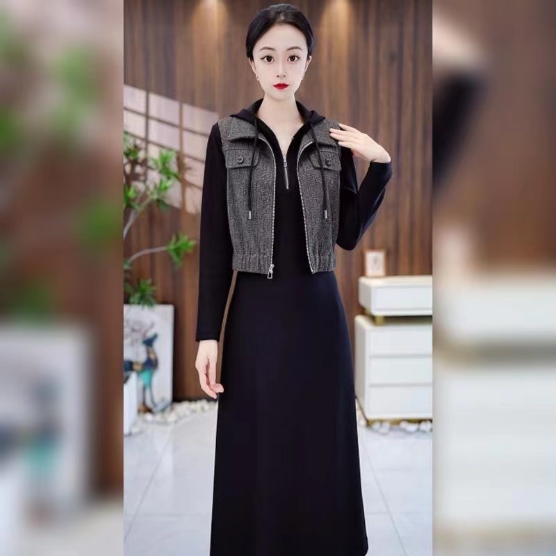 连帽减龄卫衣裙女时尚马甲两件套