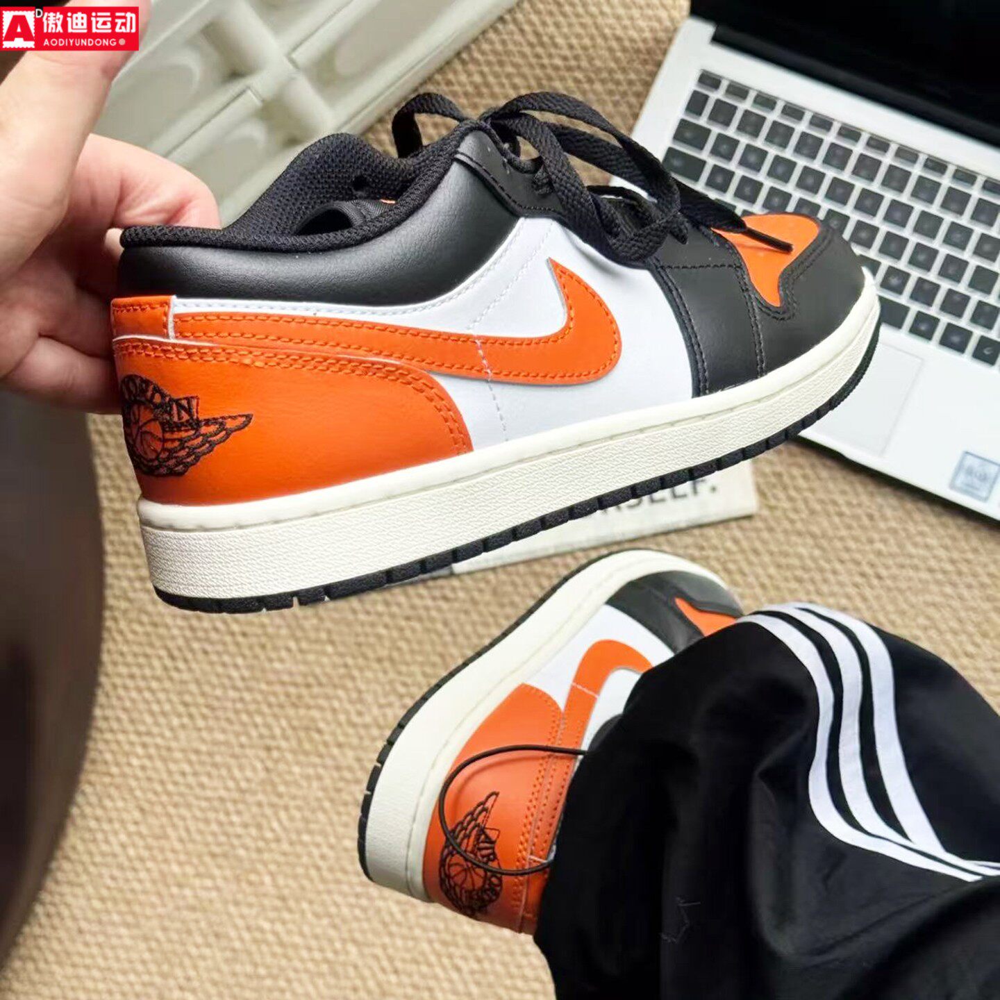 耐克NIKE板鞋2025新品AJ1扣碎黑橙篮球休闲运动鞋男女 553558-081