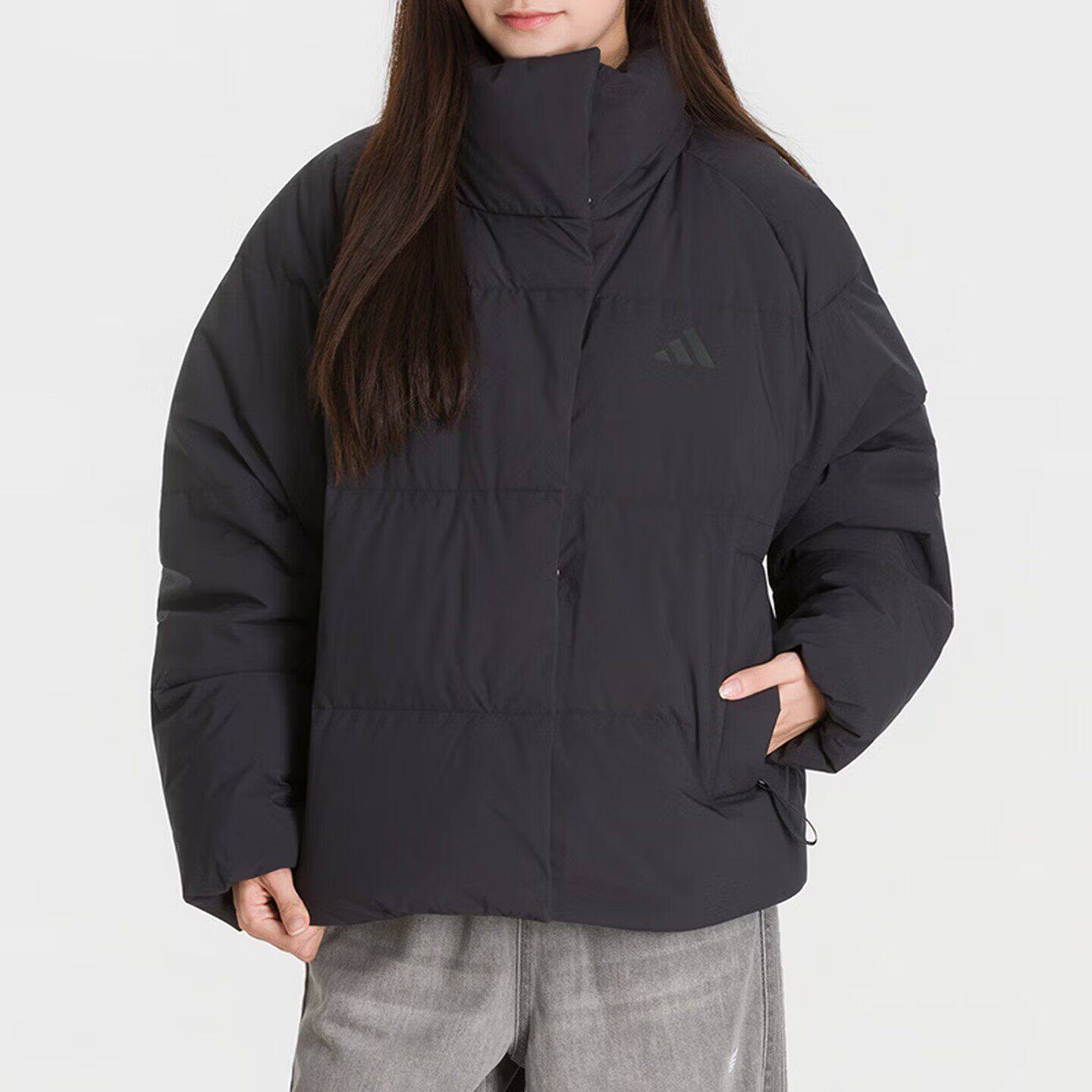 阿迪达斯女保暖拒水防风羽绒服