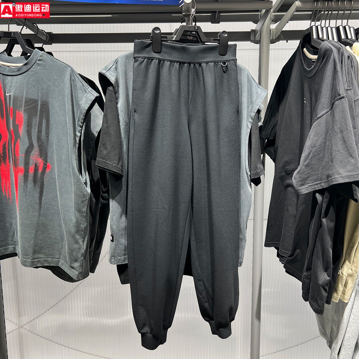 Nike耐克女装2026秋Dri-FIT超感柔软运动休闲束脚长裤 IQ1034-010