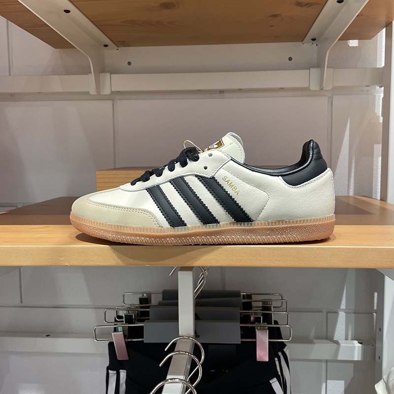 阿迪达斯经典复古休闲鞋运动板鞋