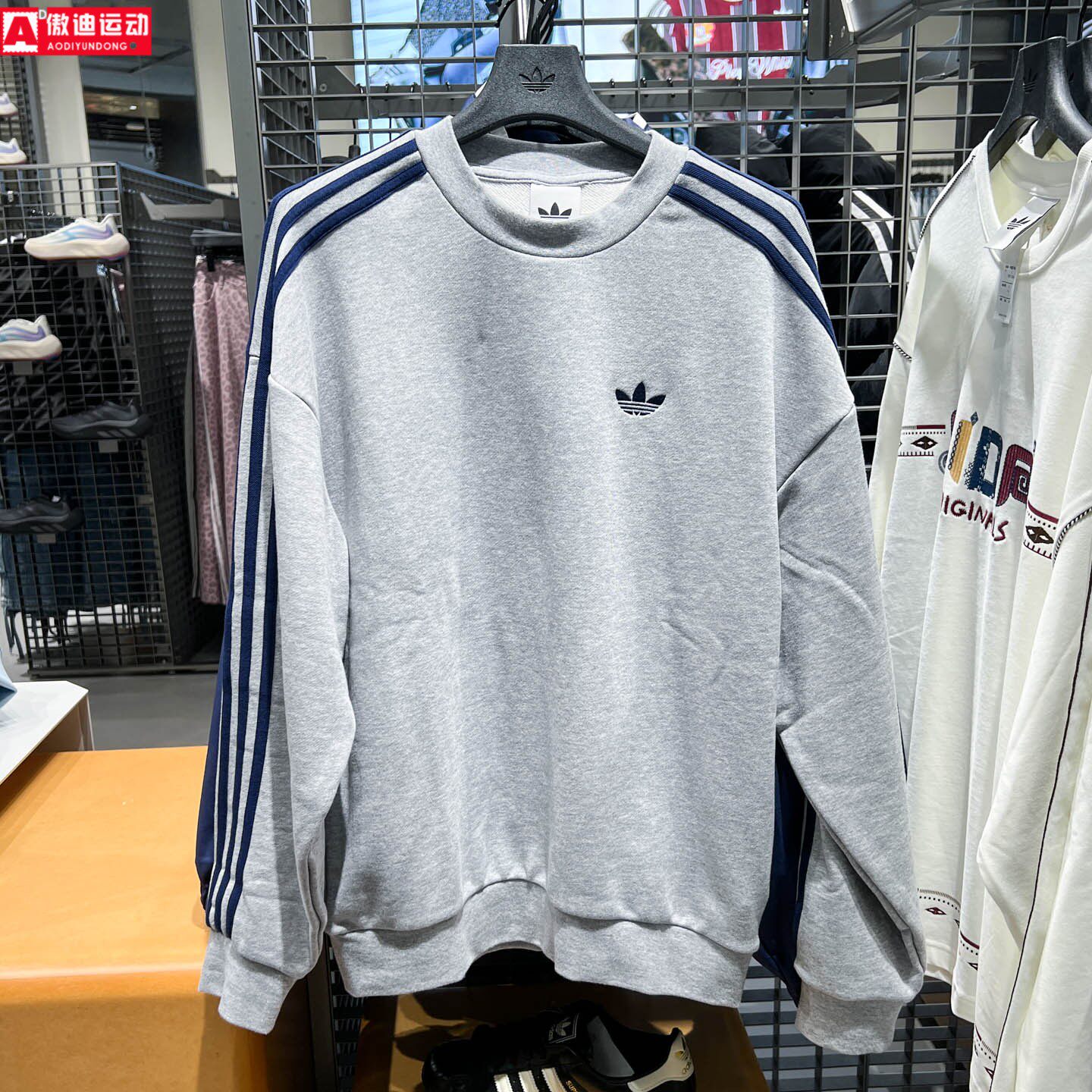 阿迪达斯三叶草男2026冬新款毛圈篮球风运动宽松卫衣套头衫KX5806