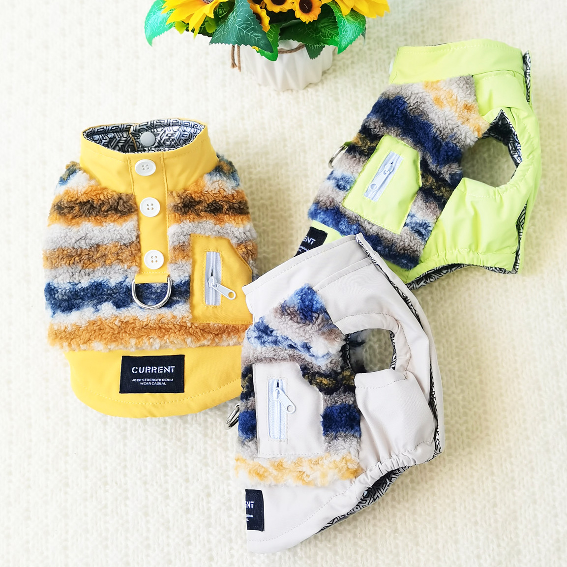 宠物狗狗衣服秋冬加厚保暖背心小型犬泰迪博美时尚可牵引马甲棉衣