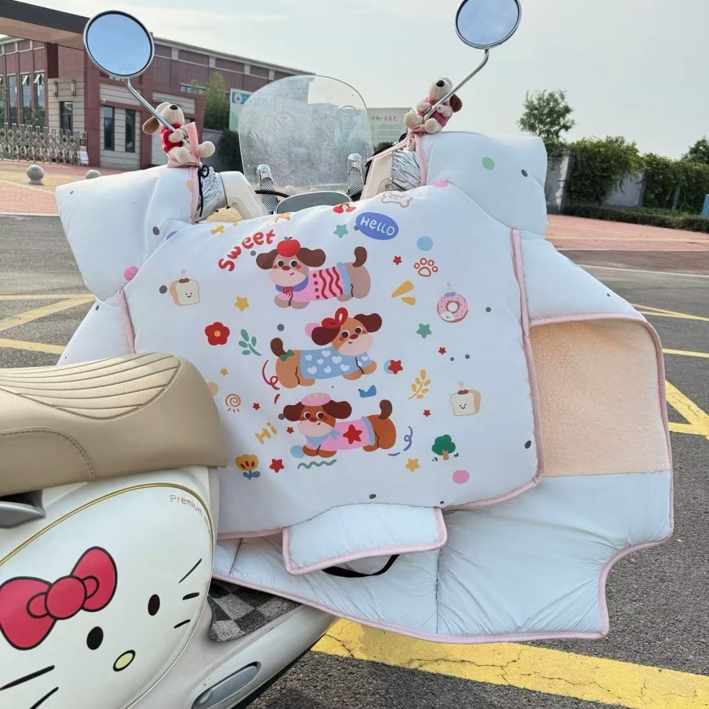 电动车冬季加绒加厚卡通可爱保暖