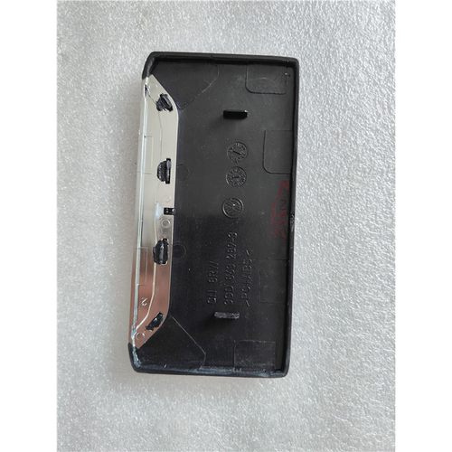 迈腾B8PAC后扶手箱电源盖
