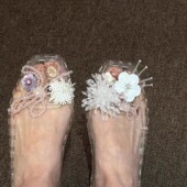 韩国果冻鞋 女2025新款 水晶鞋 韩版 缕空单鞋 透明DIY洞洞鞋 珠花鞋 花