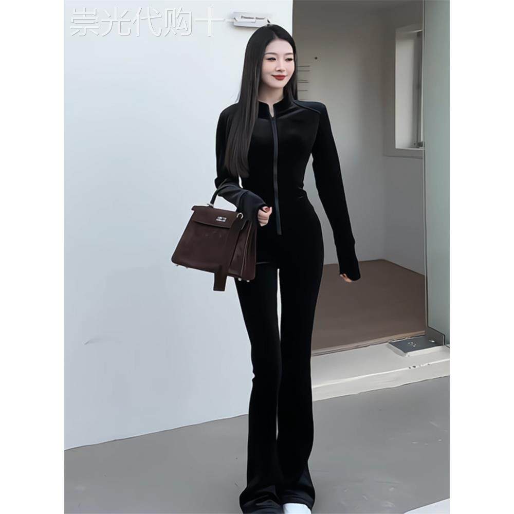 潮牌高级感金丝绒运动套装女秋冬设计感修身卫衣微喇裤休闲运动服