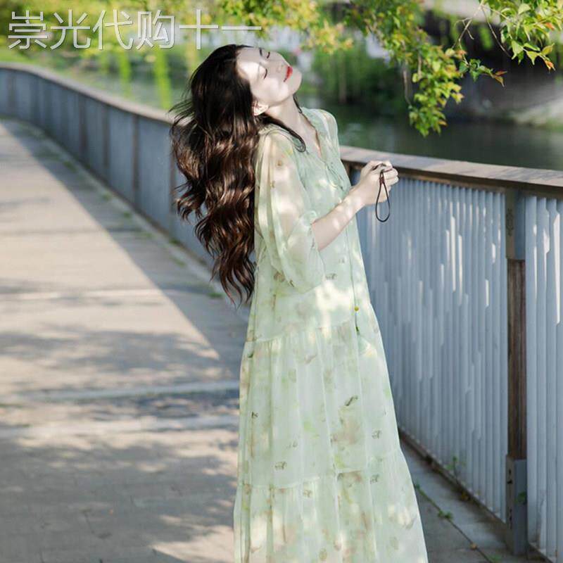 法式绿色雪纺碎花洋装女2025夏季新款超好看独特漂亮宽松长裙子