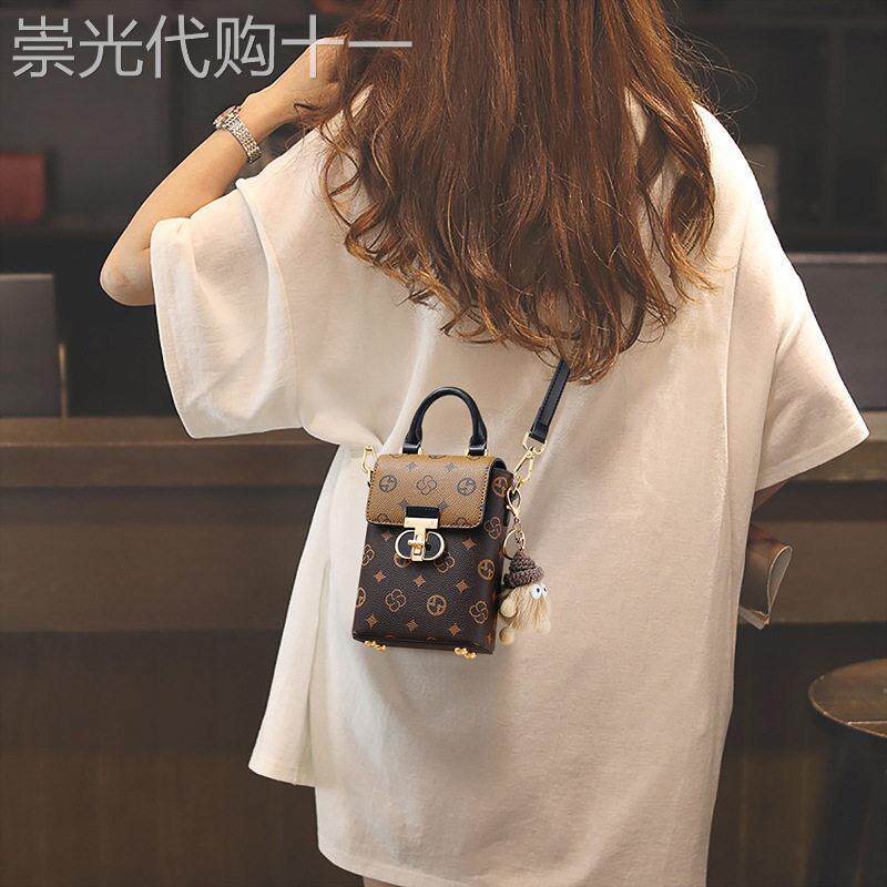 法国正品MK Jessie真皮手机包包女2026新款百搭迷你小挎包斜挎包