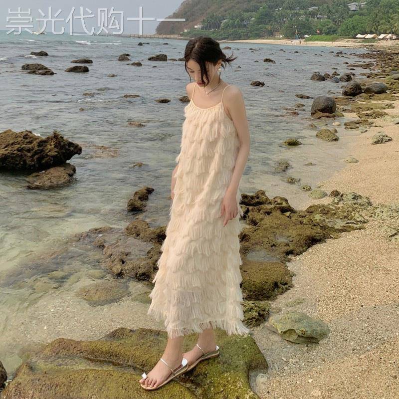 海边度假长裙流苏白色连衣裙子女春夏季新款法式女神范名媛吊带裙