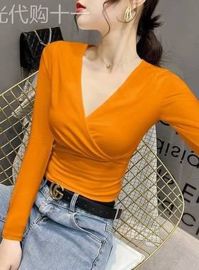 橙色V领短款上衣女春秋2025年新款紧身露脐长袖T恤纯棉内搭打底衫