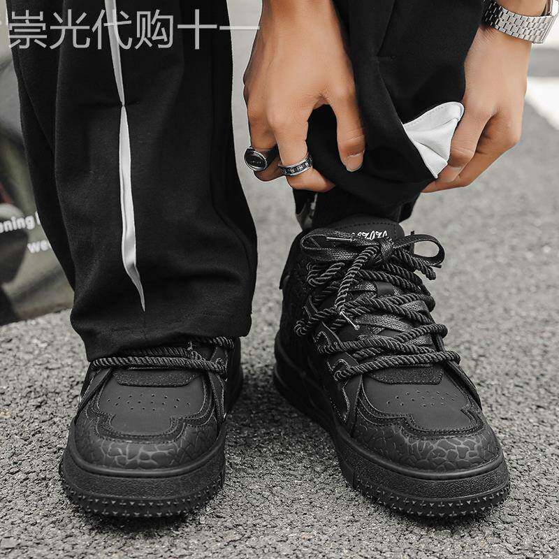 2025新款小众设计感厚底板鞋男女情侣款黑色百搭时尚增高休闲板鞋