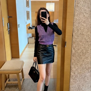 2025新款亮片点缀V领针织马甲半高领打底衫复古两件套HBZWW918129