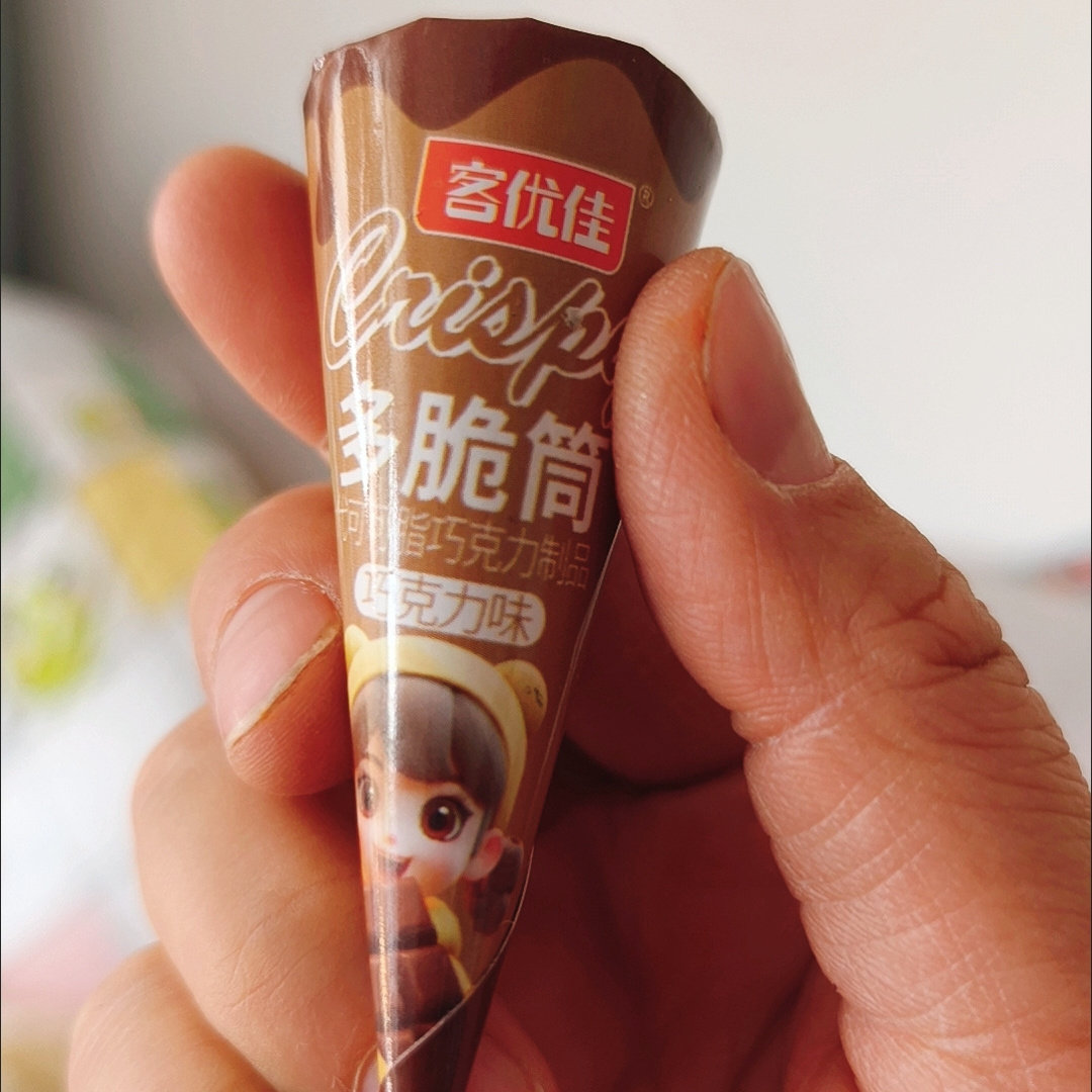 甜筒脆皮冰淇淋脆筒巧克力夹心饼干代餐饱腹威化夹心饼干