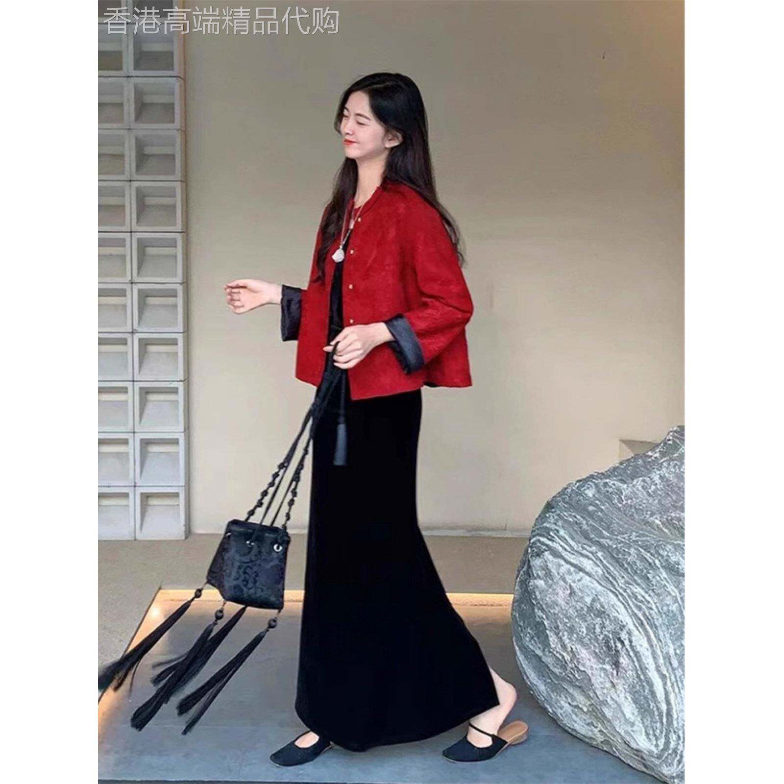 欧洲站秋装2025新款新中式国风套装新年红色外套配吊带裙子两件套