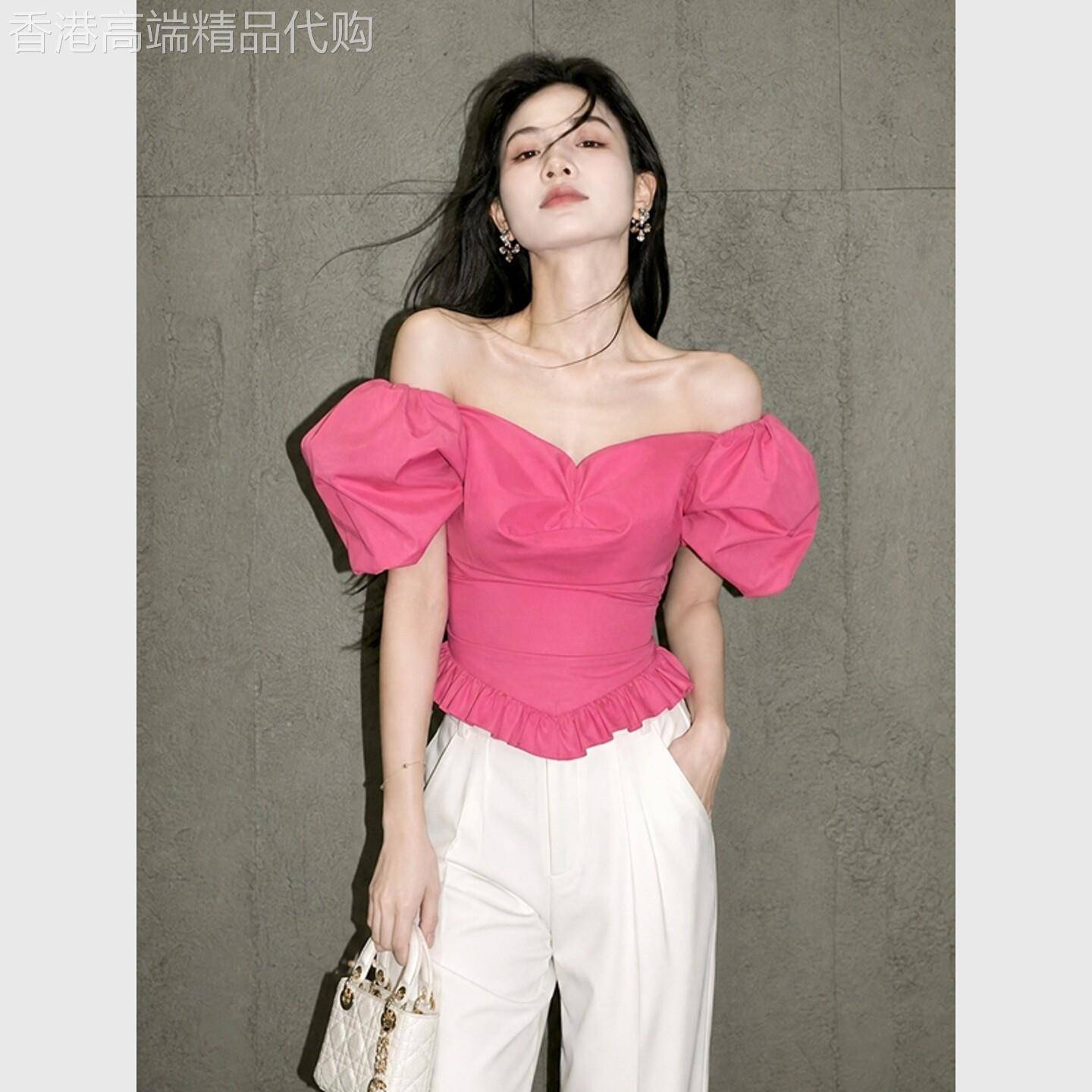 2026新款夏季泡泡袖一字肩上衣女玫红色木耳边收腰设计时髦T恤潮
