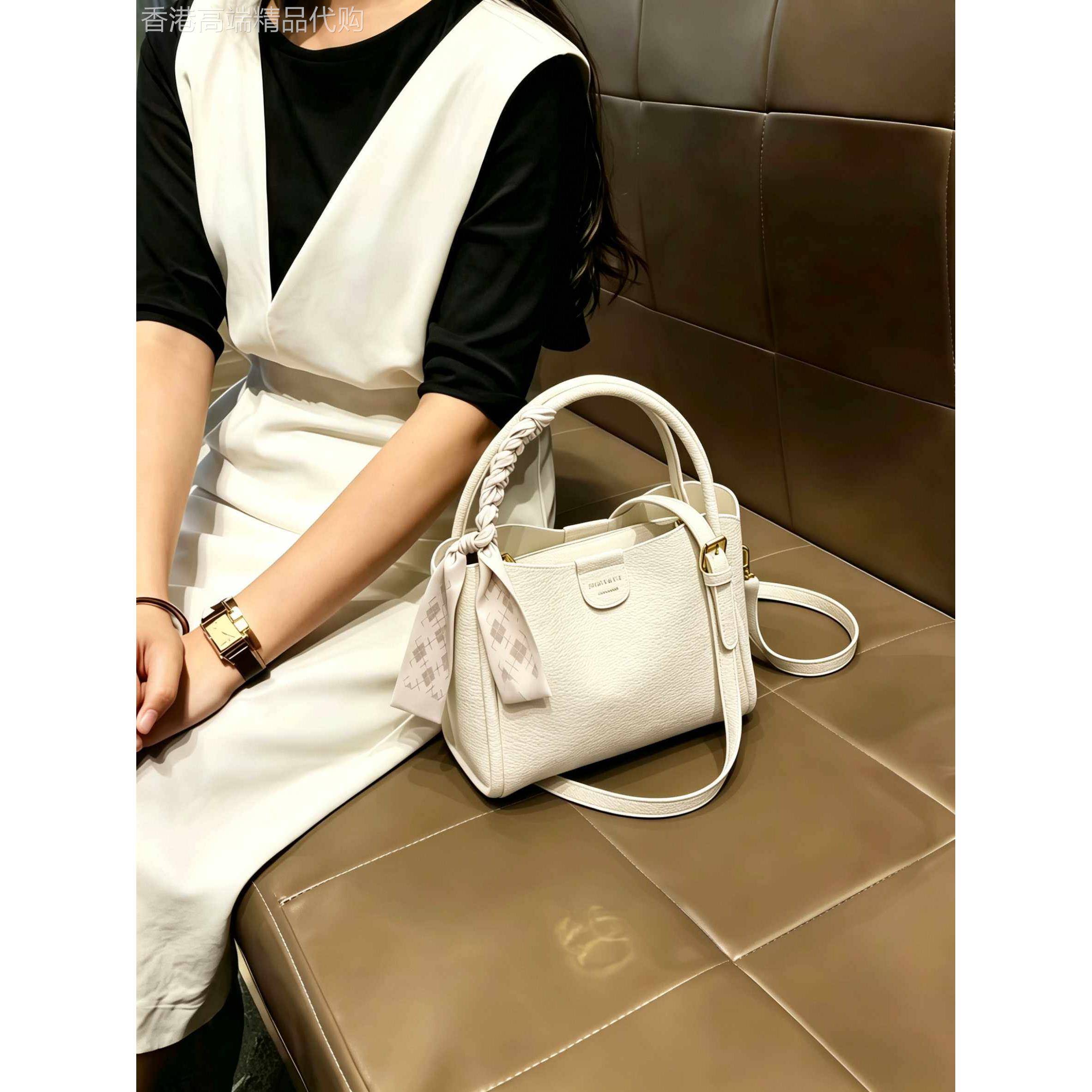 ckitty it夏季白色包包女款2026新款上班通勤包水桶包女斜挎包