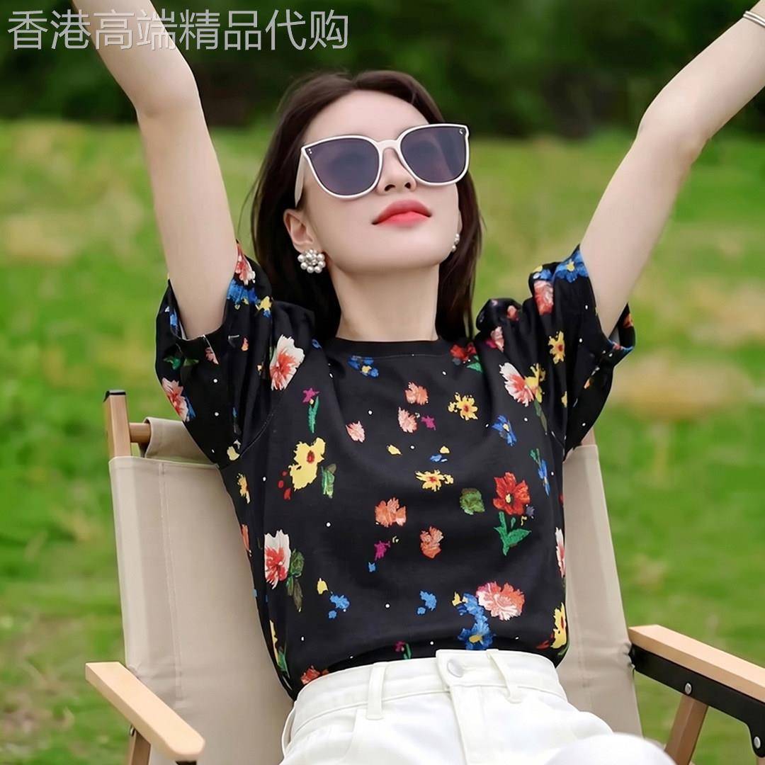 法式气质黑色碎花T恤女2026夏季新款小个子短款今年流行的小上衣