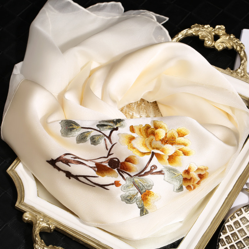 真丝围巾女夏季白色飘逸桑蚕丝手工苏绣披肩苏州刺绣丝绸礼品丝巾