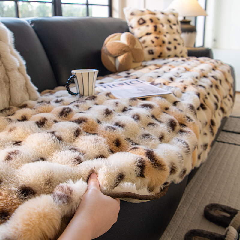 异形冬季毛绒防滑沙发垫盖布2024新款座垫固定防滑防猫抓坐垫子