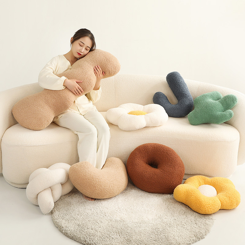 ins异形抱枕客厅沙发女生睡觉枕