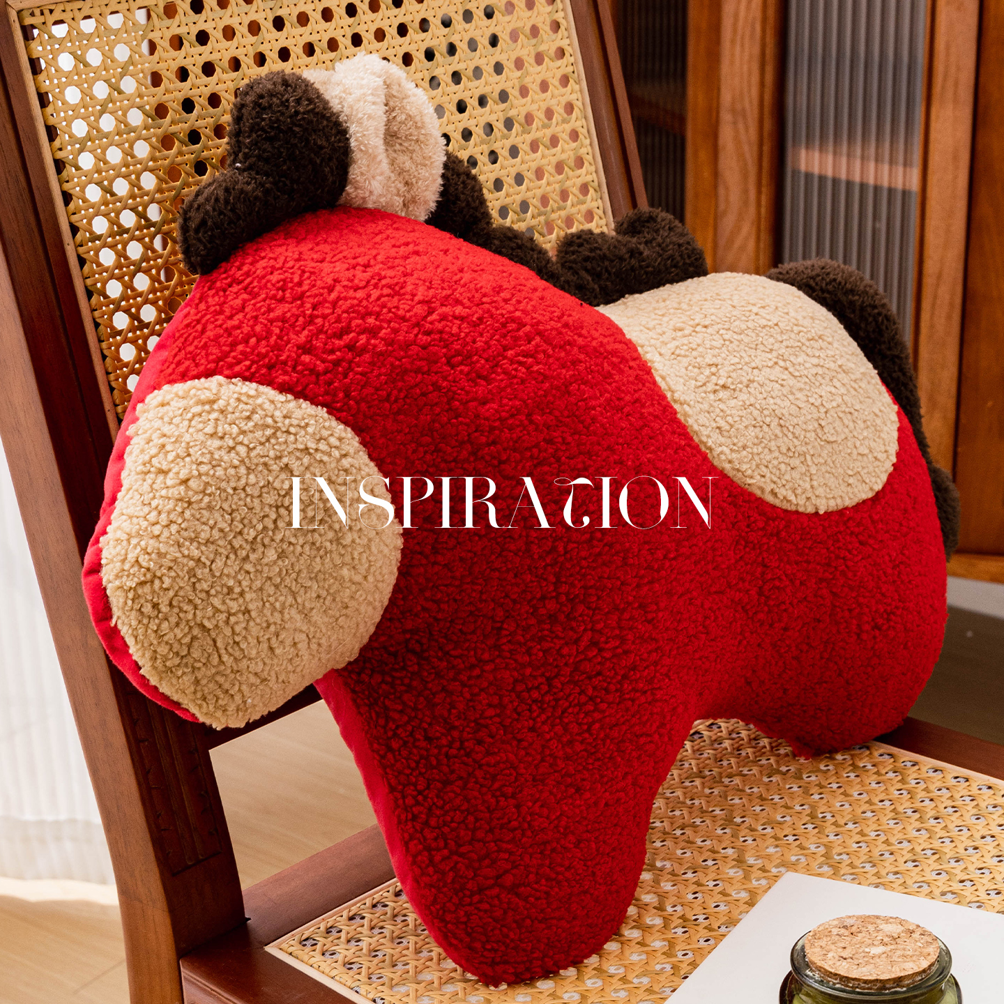 2025新年创意小马毛绒抱枕靠背垫