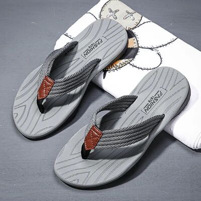 2025 High Quality Brand Men Flip Flops Summer Beach Flip Flo