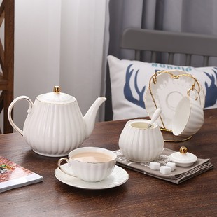 15头欧式玫瑰陶瓷咖啡杯具套装浮雕咖啡具白瓷英式茶具西式红
