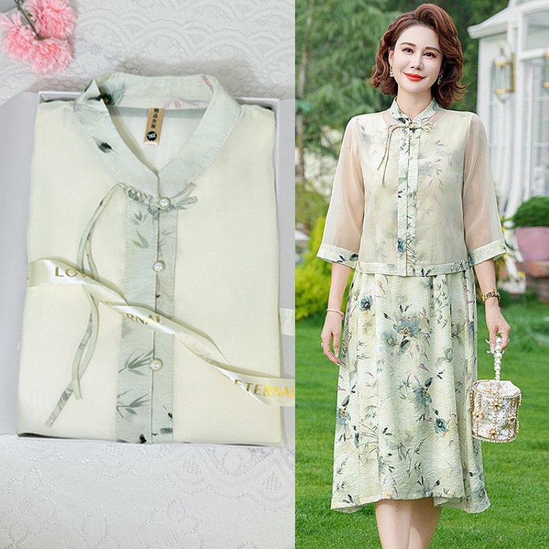 女神节送妈妈新中式国风衣服礼盒