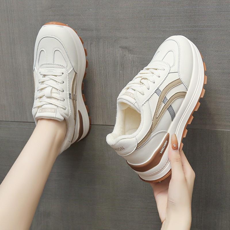 香港真皮二棉运动鞋女2025冬季新款加绒保暖小白鞋软底休闲阿甘鞋