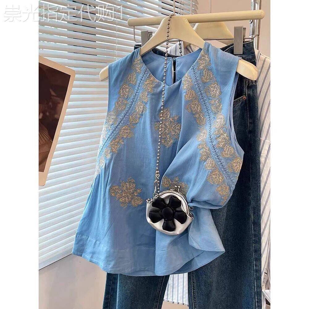 高级感时尚无袖刺绣背心女夏季2026年新款休闲棉麻蓝色宽松上衣女