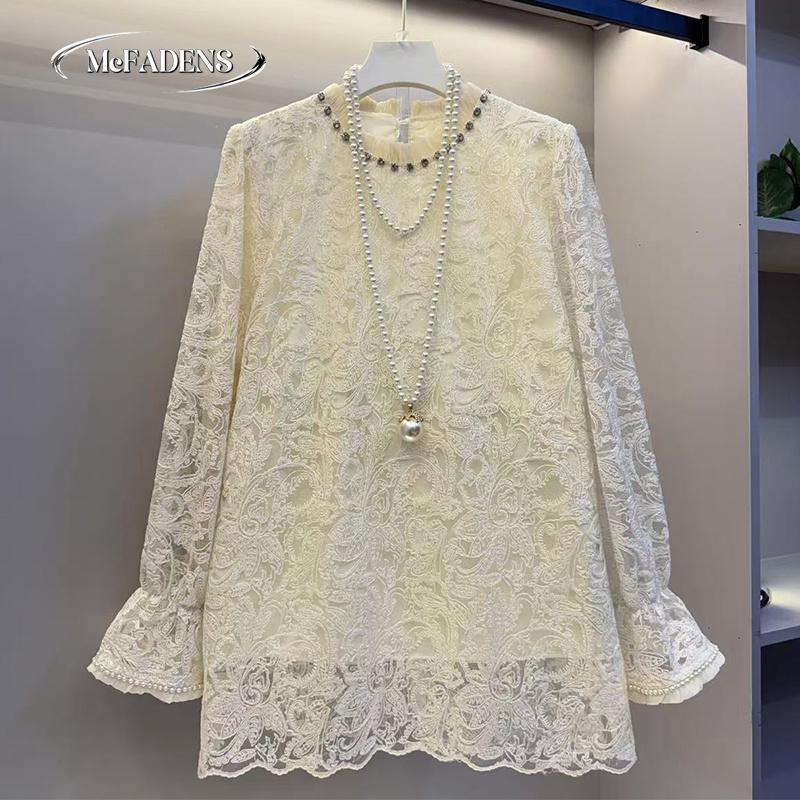 香港2025春新款时尚休闲法式小众镶钻刺绣大码洋气蕾丝打底小衫女