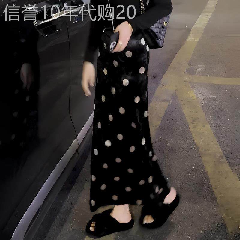 丝绒波点半身裙女2025冬季新款韩版时尚气质百搭高腰显瘦a字长裙