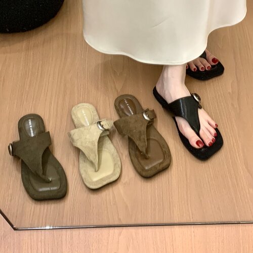 复古平底夹脚人字拖鞋女夏外穿2026新款巨好看超火凉鞋沙滩0627z
