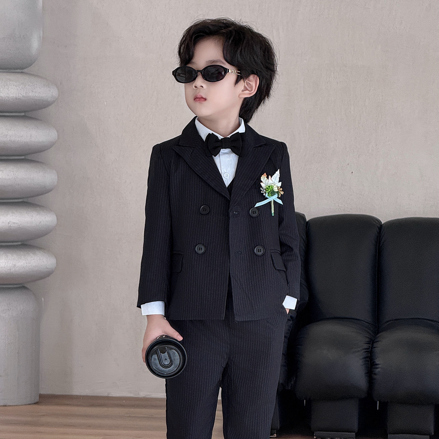 儿童高端条纹演出小西服