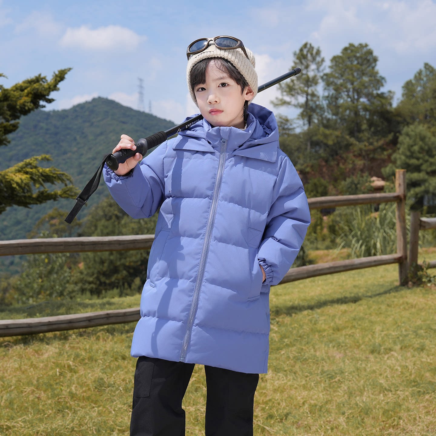 儿童羽绒服帅气冬季新款男孩纯色连帽上衣男女童中长款白鸭绒外套