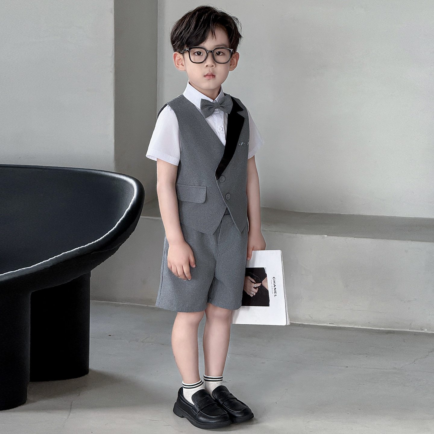 高级感男童礼服2025新款夏季儿童小主持人套装英伦风花童钢琴演出