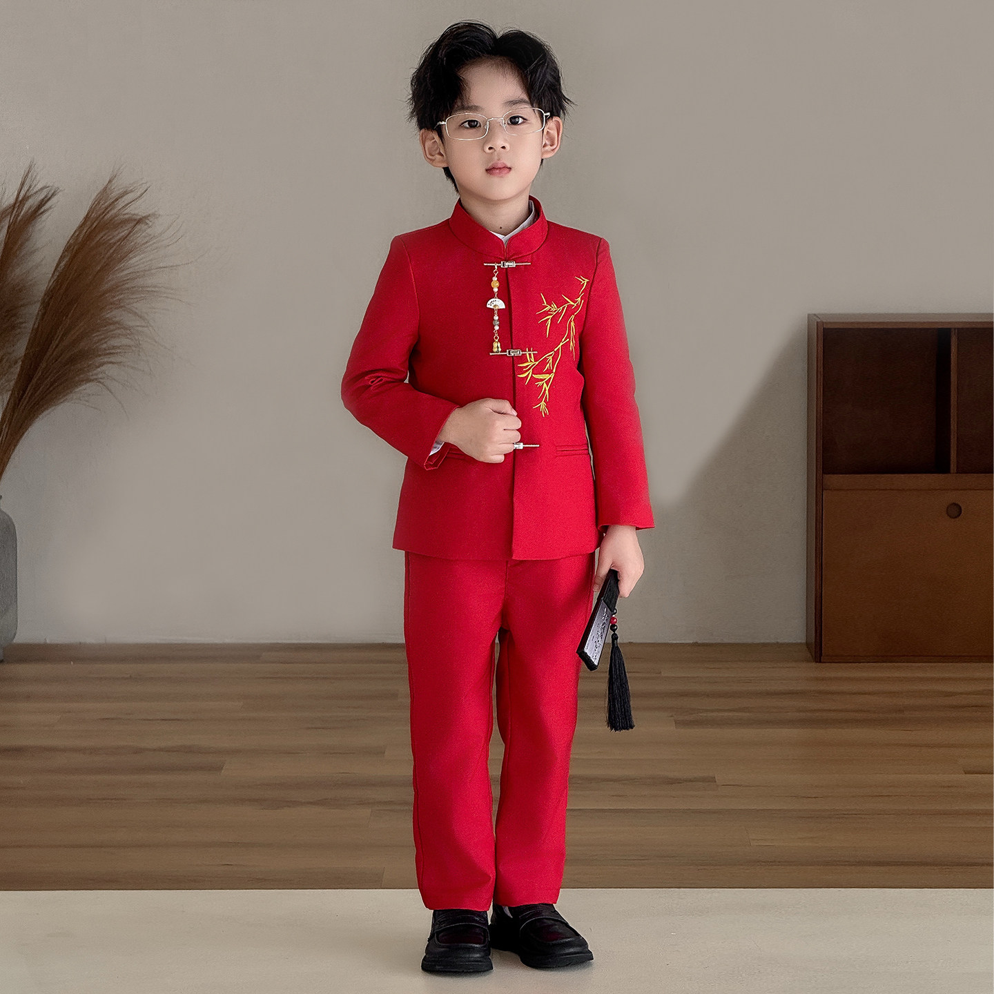 男童新中式国风中山装2025秋季新款红色立领刺绣小西服儿童演出服