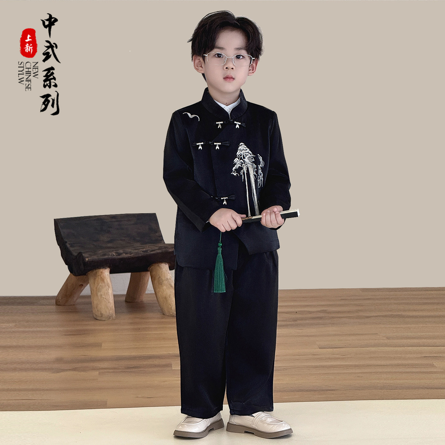 男童国风立领西服两件套