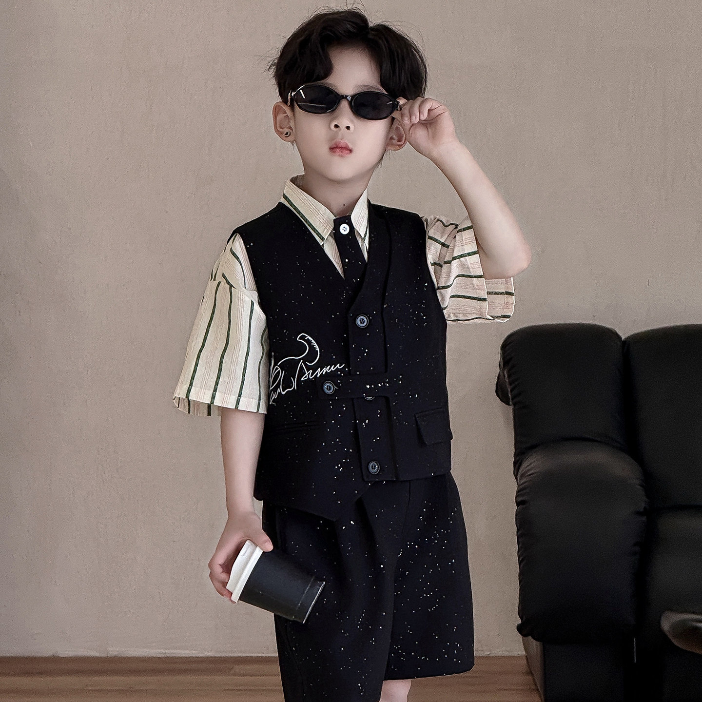 男童礼服2026夏装新款儿童周岁生日宴会小西服英伦风男孩钢琴演出