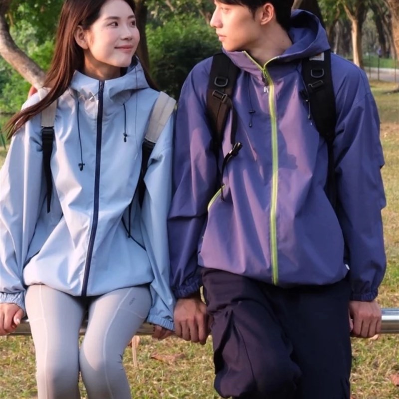 春夏秋王b炸!多巴胺!日单外贸2025户外防泼水男女情侣冲锋衣夹克