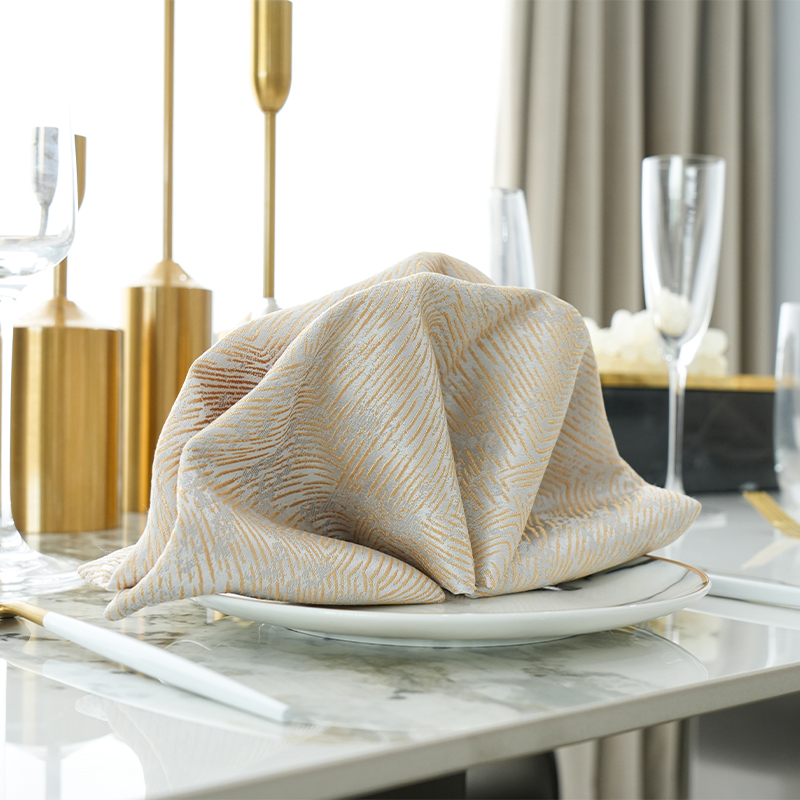 高档酒店专用白色折花口布中式餐饮擦杯布小方巾会所布艺餐巾定制