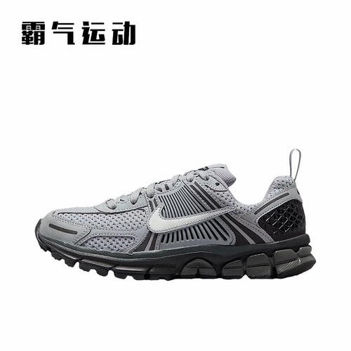 耐克Vomero5复古跑步鞋