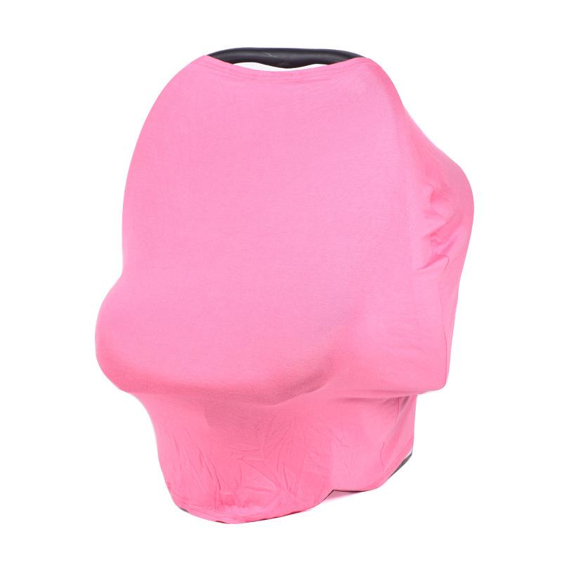 Wearing a scarf to go out for breastfeeding and breast