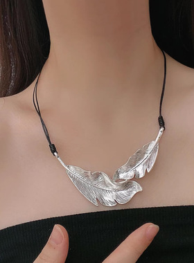 冷淡风金属银色羽毛项链小众高级感颈链个性黑色双层皮质锁骨链潮